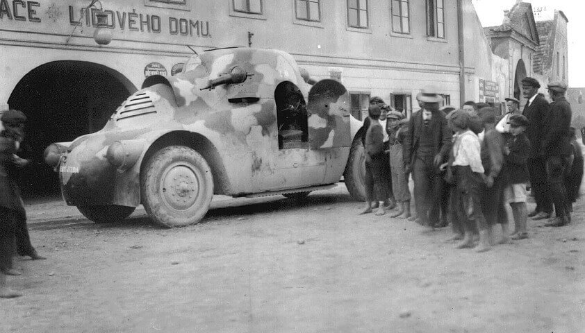 SKODA-口罩-武漢-肺炎-防疫-捷克-企業-製造-汽車-戰車-坦克-武器-3D-列印-FFP3-等級醫療-設備-新冠-病毒-疫情-企業-支援-國家-器材-物資-歐洲-布拉格-軍火-工業-公司-民間-政府-合作