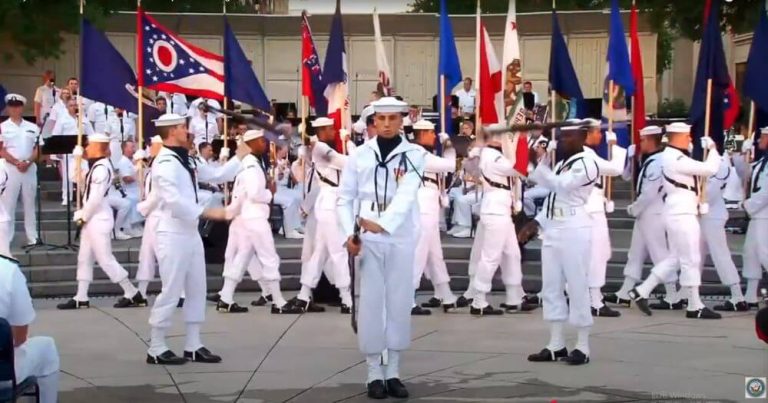 美國-海軍-儀隊-儀仗隊-操槍-封面圖